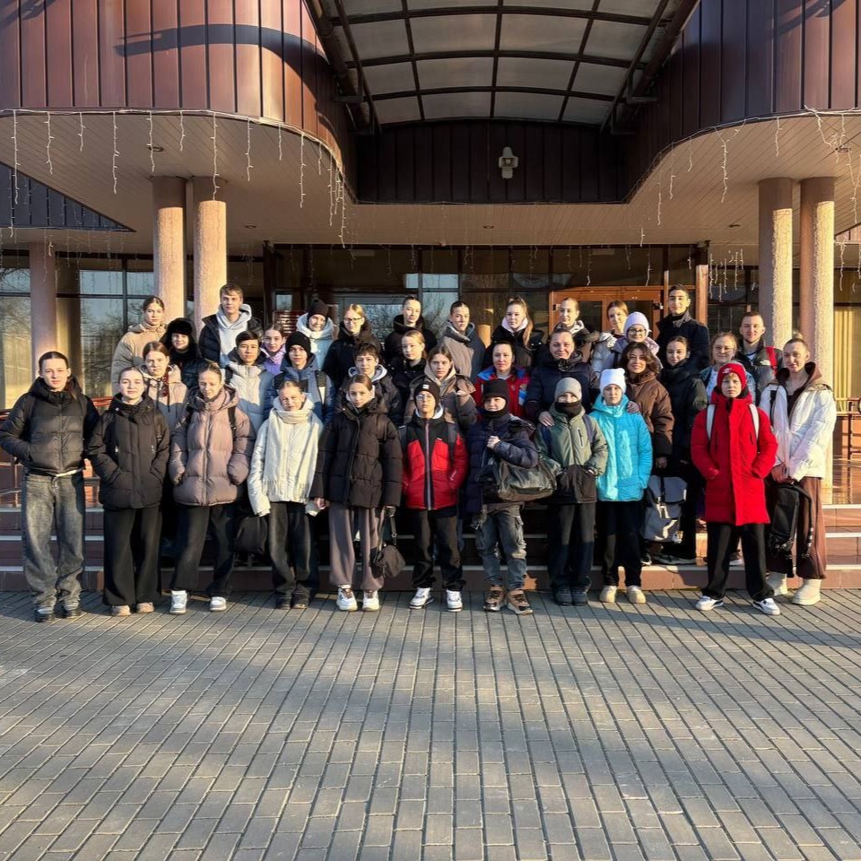 6 юфо пхумсэ1.jpg